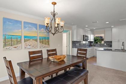 Beach resort condo on Sanibel's secluded west end - Blind Pass C210 - image 6