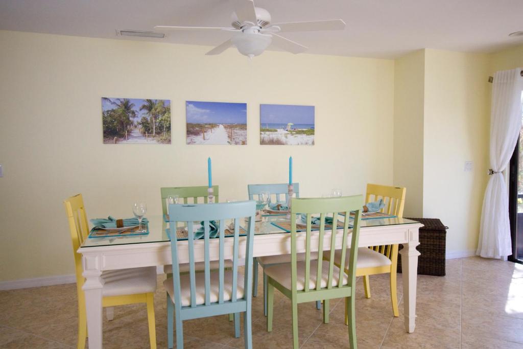 Enjoy shelling & sunsets at condo on quiet west end - Blind Pass E106 - image 2