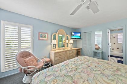 Family style beach condo near famous Bowman's Beach - Blind Pass F102 - image 11