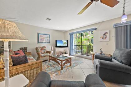 Family style beach condo near famous Bowman's Beach - Blind Pass F102 - image 13