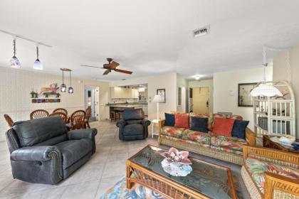 Family style beach condo near famous Bowman's Beach - Blind Pass F102 - image 16