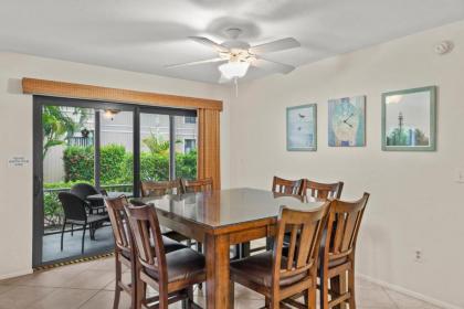 Hidden gem private condo with room for the family - Blind Pass F110 - image 4