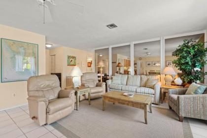 Tropical resort condo on award-winning Bowmans Beach - Blind Pass F111 - image 2