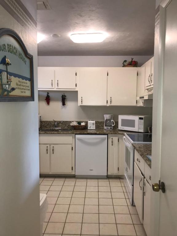 Blind Pass Condo F206 on beautiful Sanibel Island - main image