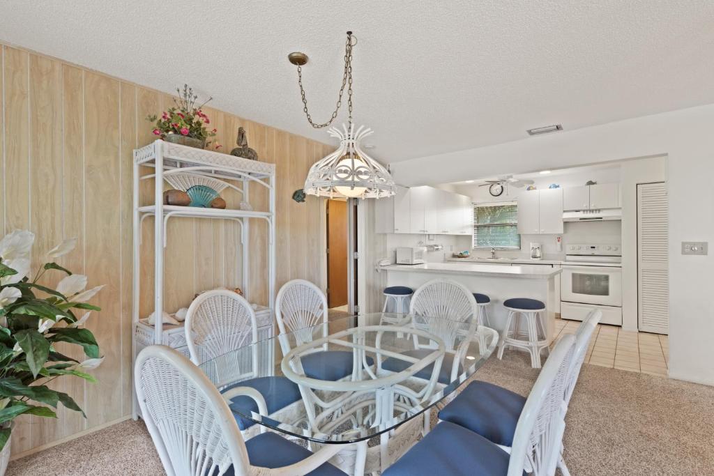 Blind Pass Condo A203 on beautiful Sanibel Island - image 5