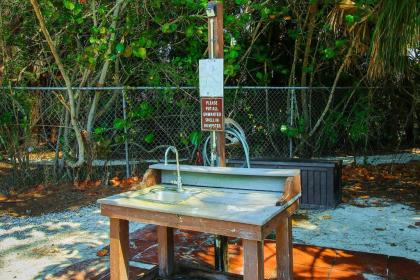 Peaceful resort condo on Sanibel's secluded west end - Blind Pass B111 - image 14