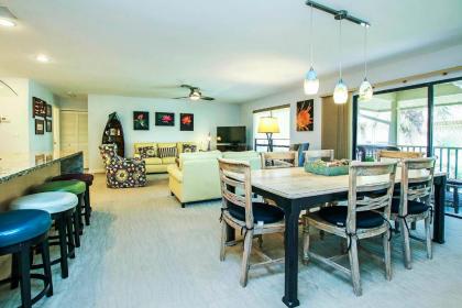 Beach resort condo near world renowned Bowmans Beach - Blind Pass B202 - image 2