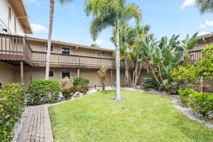 Blind Pass Condo B203 on beautiful Sanibel Island - image 18