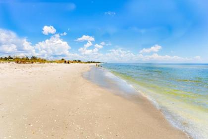 Tropical condo on Sanibel's secluded west end - Blind Pass B211 - image 18