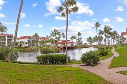 Gorgeous Corner Residence at Esteemed Pointe Santo de Sanibel Resort Community - image 9