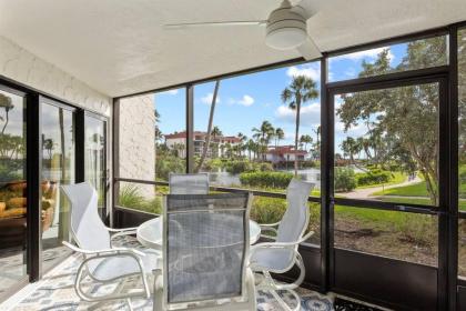 Exclusive Oceanfront Pointe Santo Residence - image 16