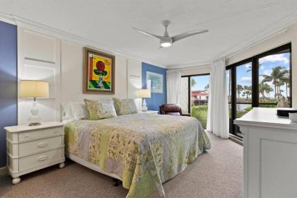 Exclusive Oceanfront Pointe Santo Residence - image 2