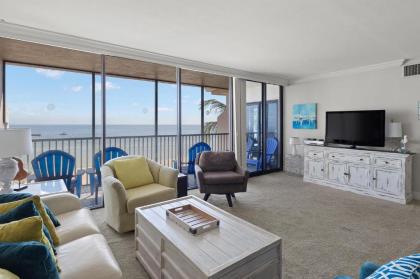 Gorgeous Beachfront Penthouse at Sundial of Sanibel - image 14