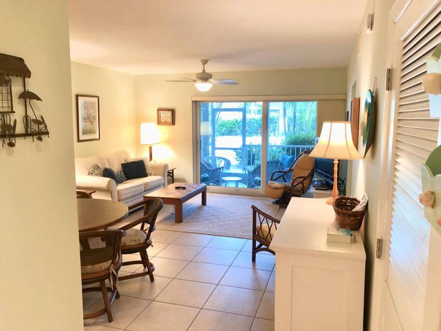 Exclusive Villa Sanibel Retreat Steps to Beach - image 5