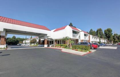 Motel 6-Santa Ana CA - Irvine - Orange County Airport - image 15