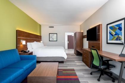 Holiday Inn Express & Suites Santa Ana - Orange County an IHG Hotel - image 10