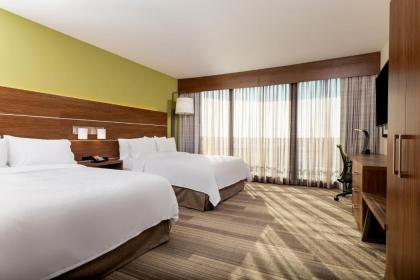 Holiday Inn Express & Suites Santa Ana - Orange County an IHG Hotel - image 13