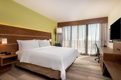 Holiday Inn Express & Suites Santa Ana - Orange County an IHG Hotel - image 2