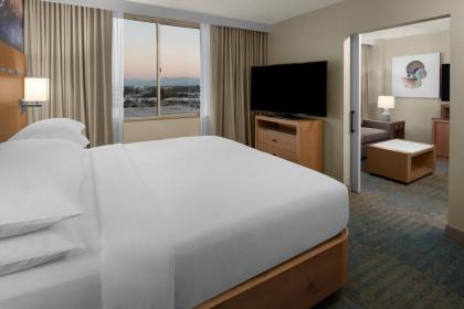 Delta Hotels by Marriott Santa Clara Silicon Valley - image 10