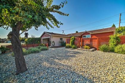 Central Santa Clara Home with Beautiful Outdoor Areas - image 8