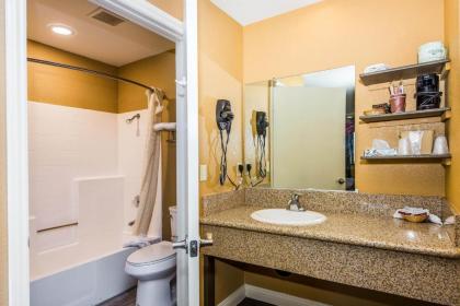 Budget Inn Anaheim / Santa Fe Springs - image 14