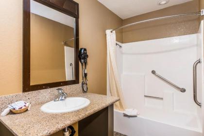 Budget Inn Anaheim / Santa Fe Springs - image 9