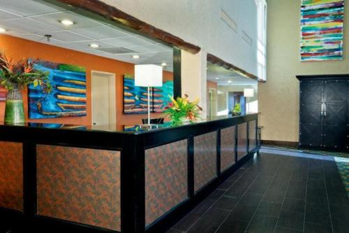 DoubleTree by Hilton Santa Fe - image 2