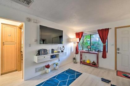 Colorful Bungalow in the Heart of Santa Fe! - image 11