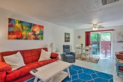 Colorful Bungalow in the Heart of Santa Fe! - image 12