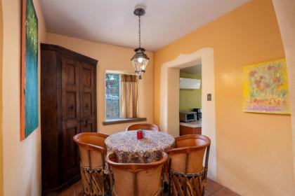 Bonitas Casita 2 Bedrooms Patio Hot Tub Pet Friendly Sleeps 4 - image 2