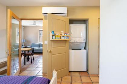 Casa Columbia 1 Bedroom Near Plaza Centrally Located Wi-Fi Sleeps 2 - image 10