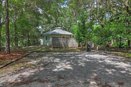 Santa Rosa Beach Bungalow 5 Mi to the Gulf Shore! - image 5