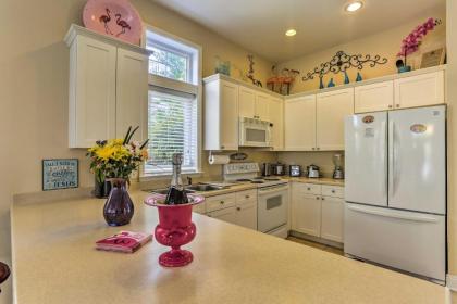 Santa Rosa Beach House with Bikes Deck and Grill! - image 4