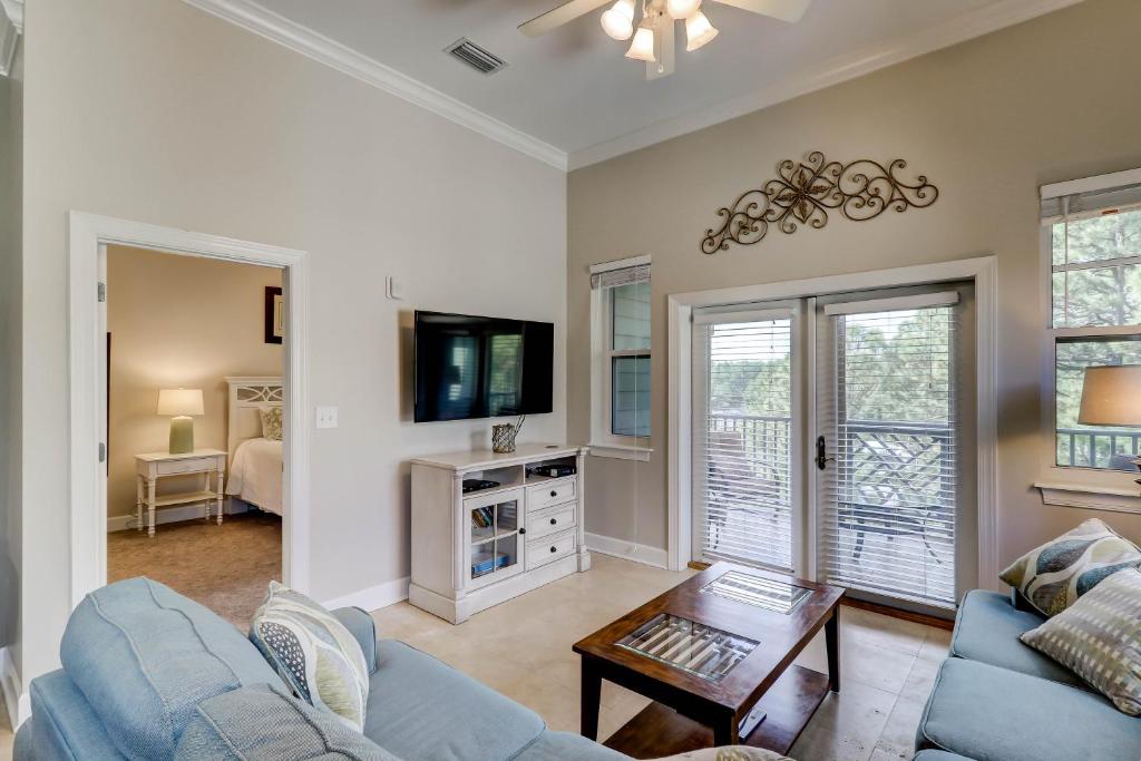 Seagrove Highlands 1401 - main image