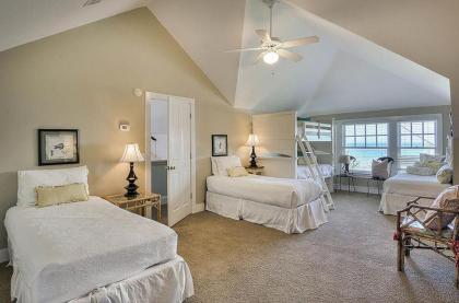 A Winterpast by the Sea by Five Star Properties - image 9