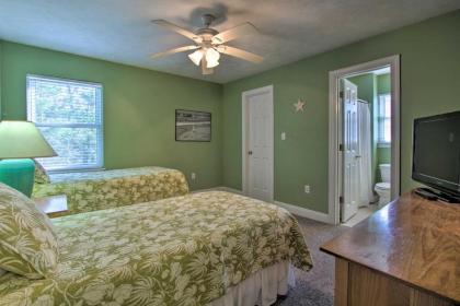 Family-Friendly Home with Pool Easy Walk to Beach! - image 11