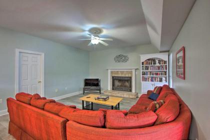 Family-Friendly Home with Pool Easy Walk to Beach! - image 14