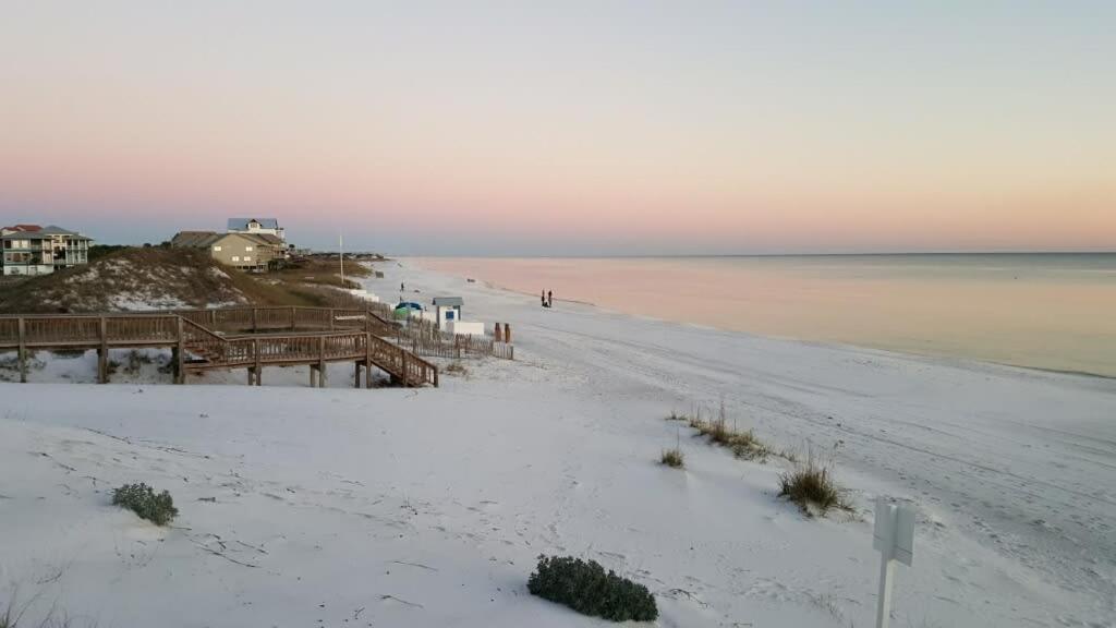 Ocean Air Lower East Private Beach on 30A - image 5