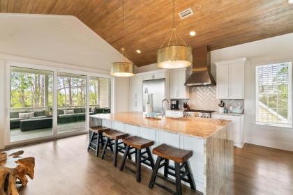 Tresca Pines Luxury Vacation Home - image 11