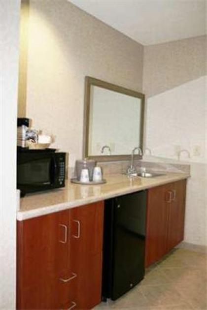 Hampton Inn Santa Rosa - image 8