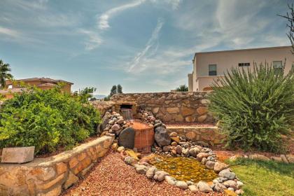 Santa Teresa Home with Private Patio Mins to El Paso - image 3