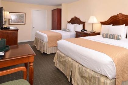 Best Western PLUS Santee Inn - image 3