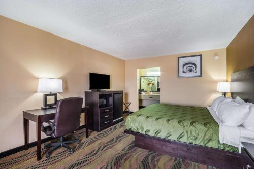 Quality Inn & Suites Santee I-95 - image 4