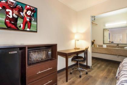 Red Roof Inn Santee - image 12