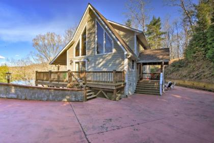 Spacious Lake Santeetlah Cottage with Lake Views! - image 5