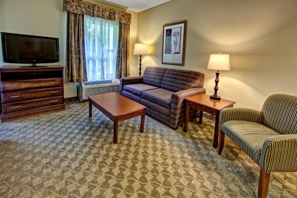 Hampton Inn & Suites Cashiers - Sapphire Valley - image 5