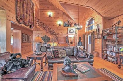 Dream Catcher Luxe Cabin with Large Deck and Mtn View - image 15