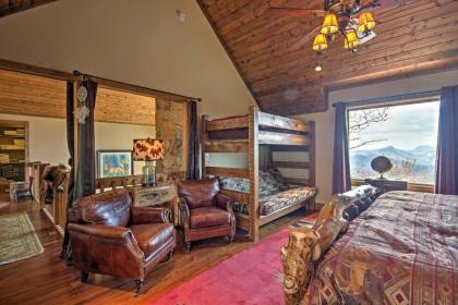 Luxury Sapphire Cabin Mtn Views and Resort Access! - image 11