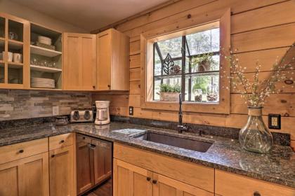 Expansive Whisper Lake Retreat with Hot Tub! - image 12