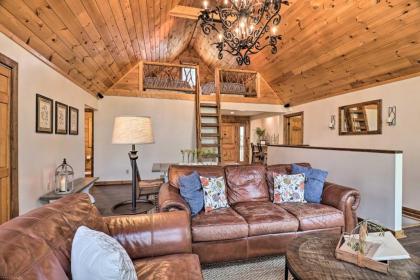 Expansive Whisper Lake Retreat with Hot Tub! - image 5